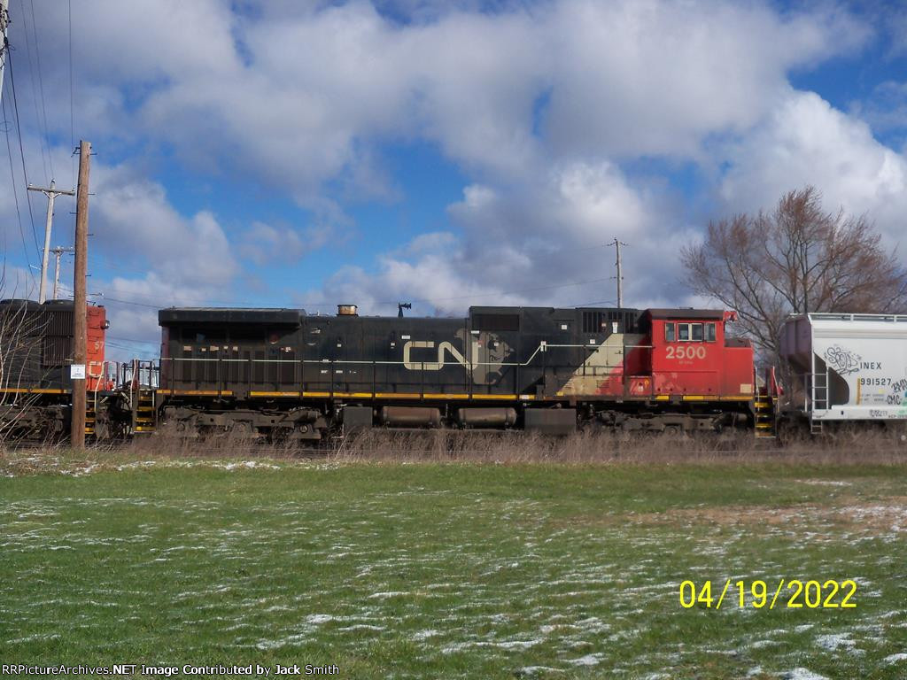 CN 2500